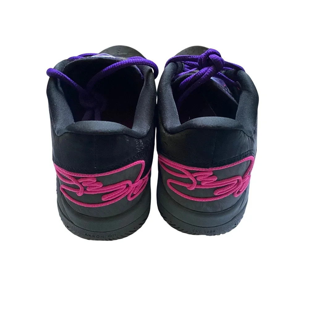 Nike LeBron 22 GS 'Blacklight' FV5636-001 Basketball size US  6Y / 7.5 W 6Y NWOB